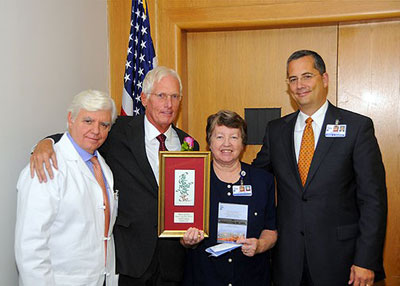 Image - Edward Craig, MD, receives 2010 Wholeness of Life award