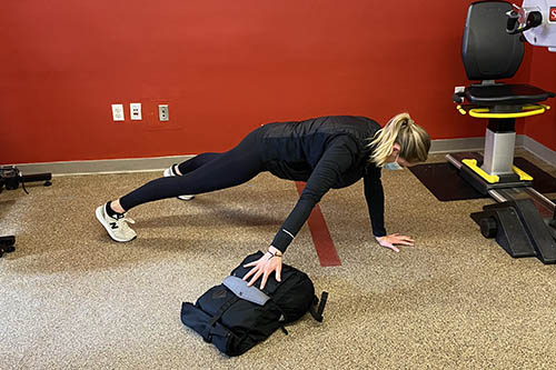 plank pull through end position
