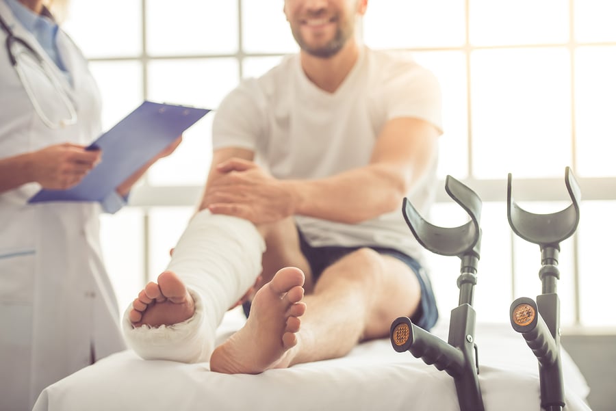 patient with healthcare worker