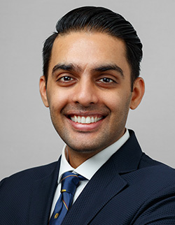 Dr. Ayoosh Pareek, MD