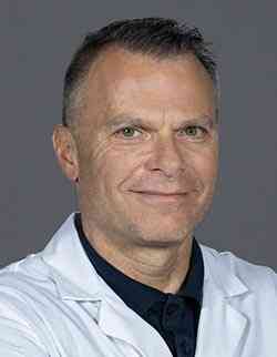 Dr. Backstein headshot
