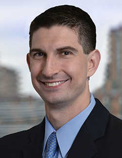 Image - headshot of Mark C. Drakos, MD