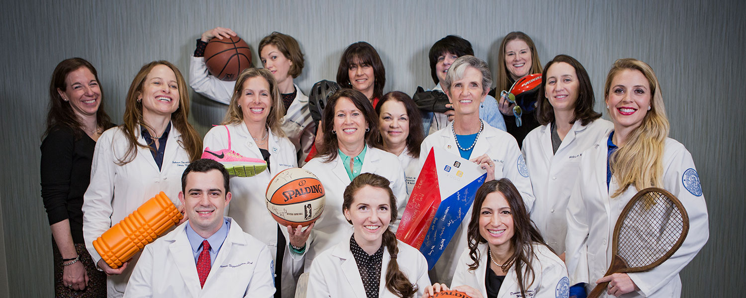 Banner image of the entire Women's Sports Medicine Center team